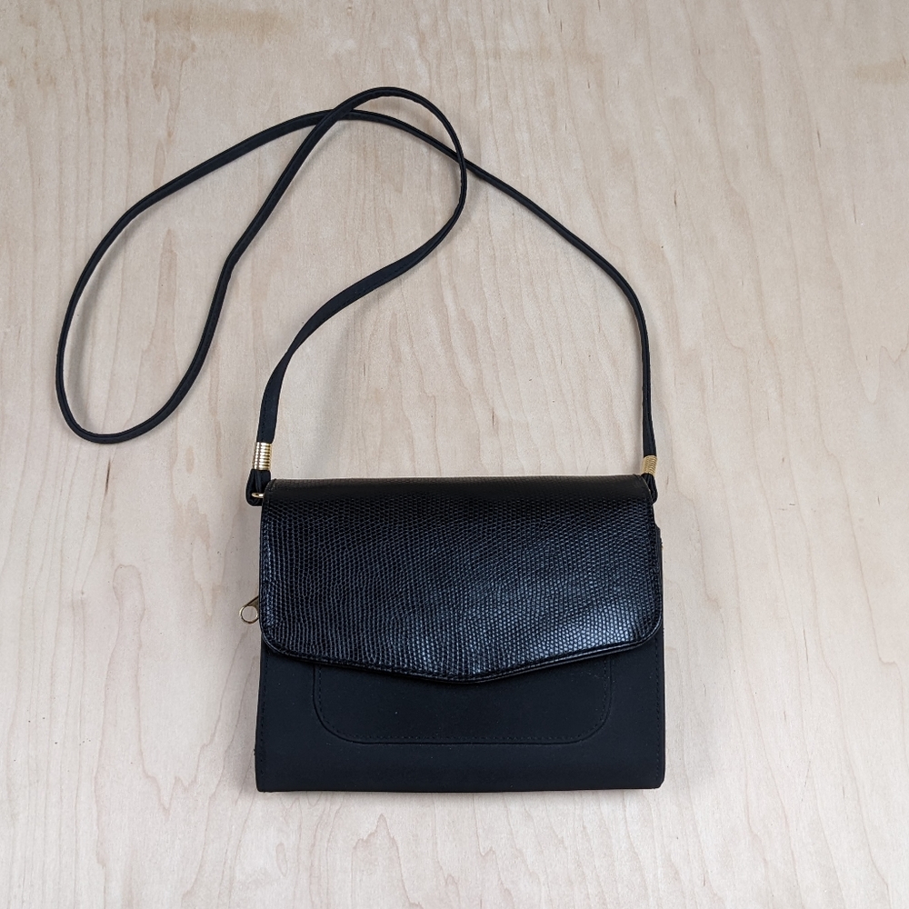 Black, Crossbody Multi-Compartment Small Busy Bag